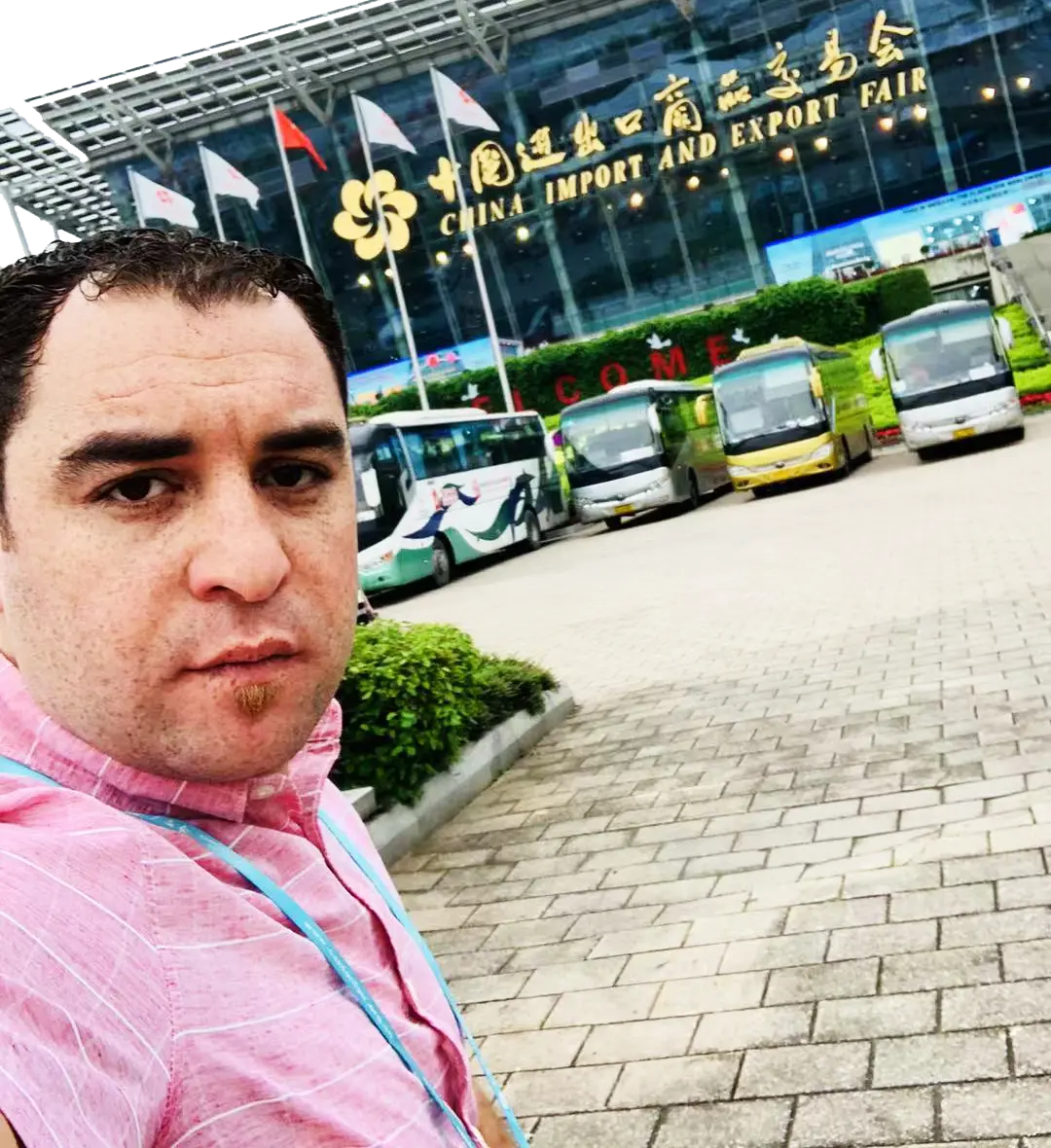 حسن علوان في معرض كانتون — البحث عن موردين في الصين